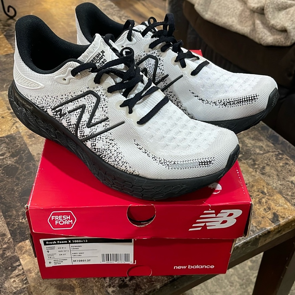 Like New New Balance Fresh Foam sneakers